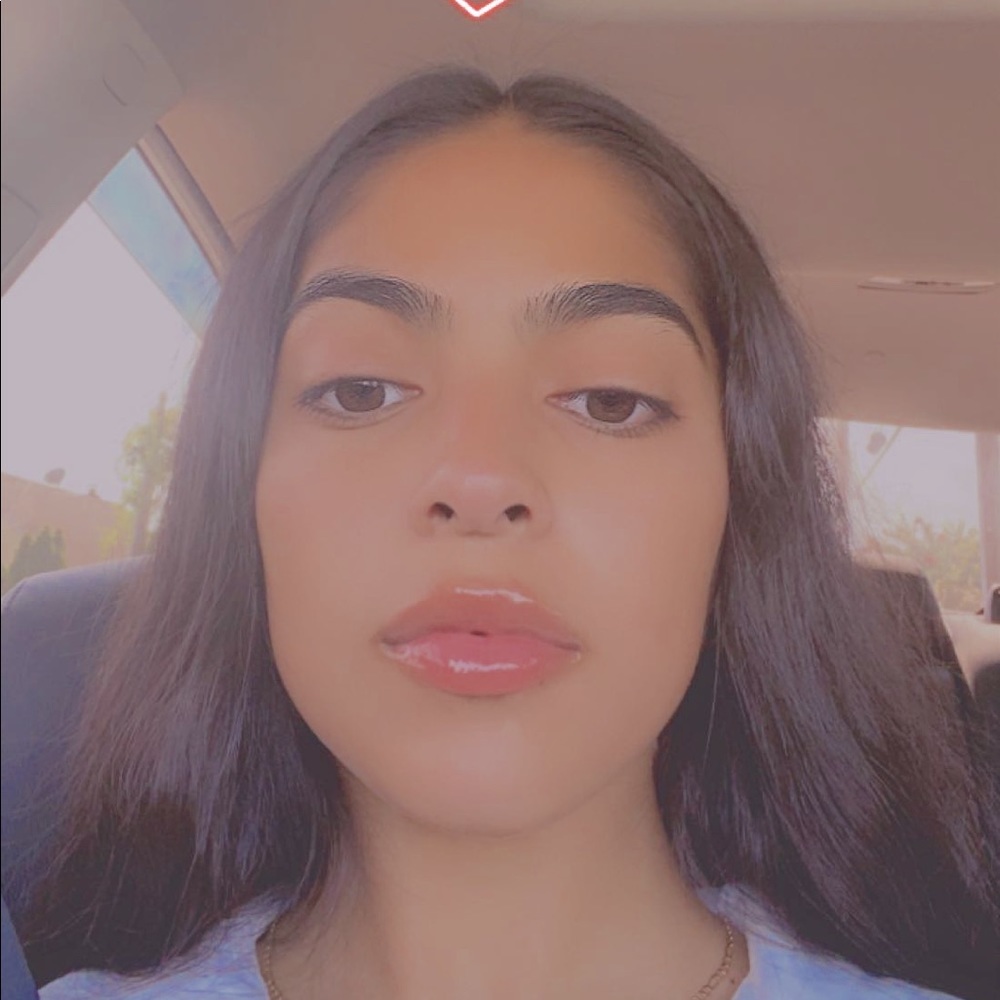 Meet your Posher, Brenda